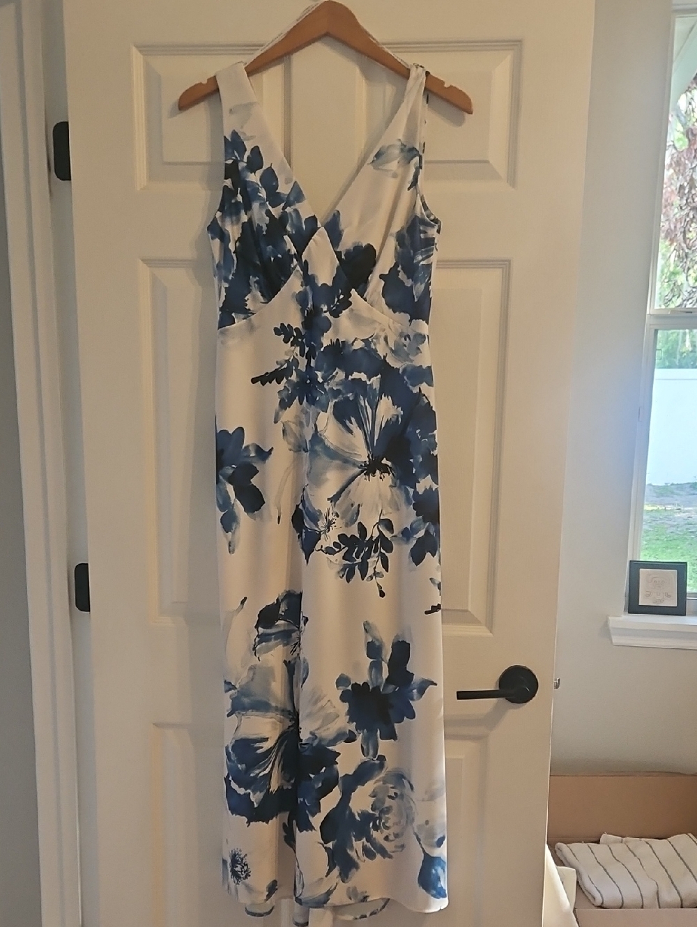 Donna Karan White & Blue Floral Dress-Size 8